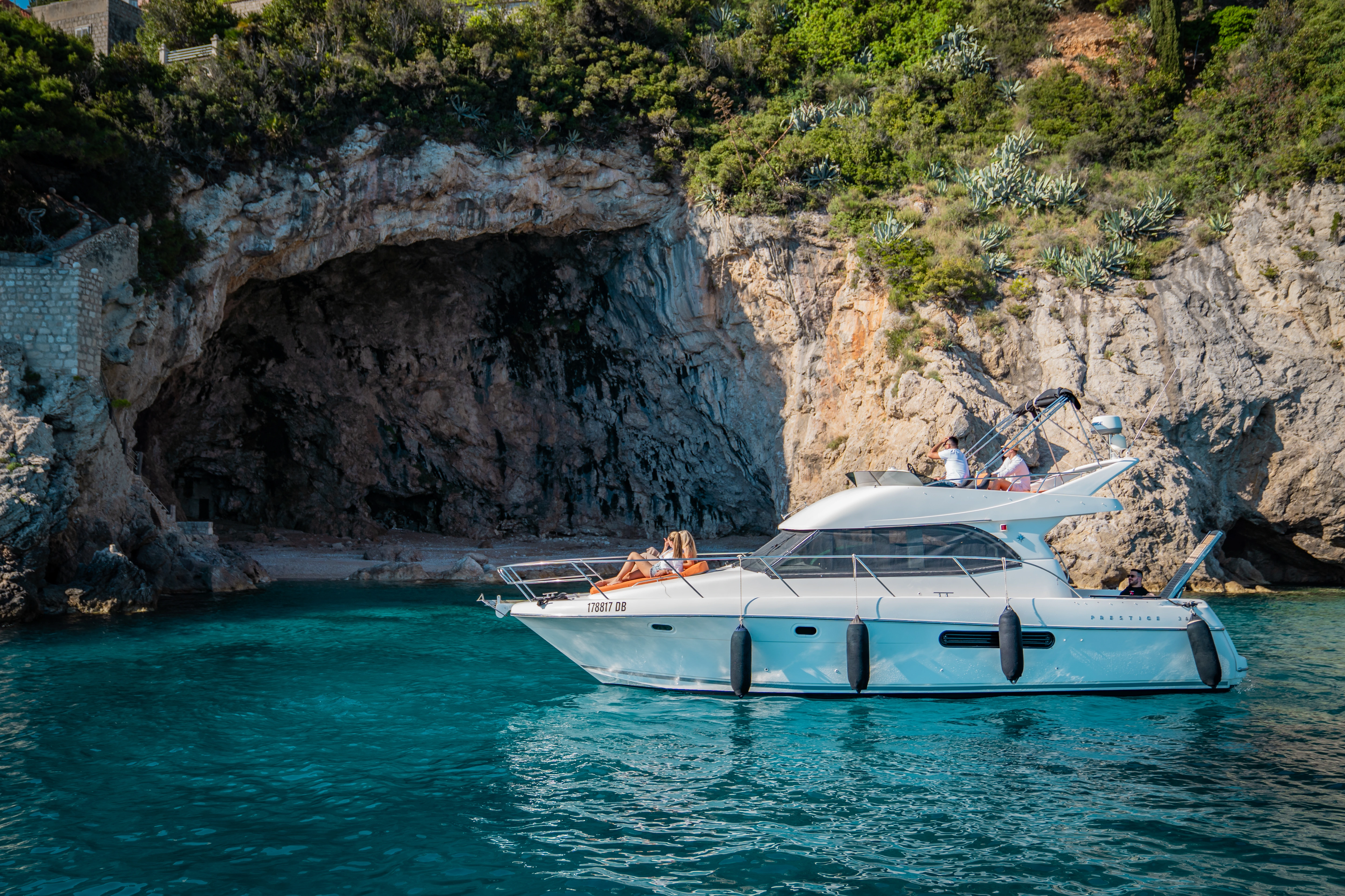 Yacht Prestige Fly 36 near the cave