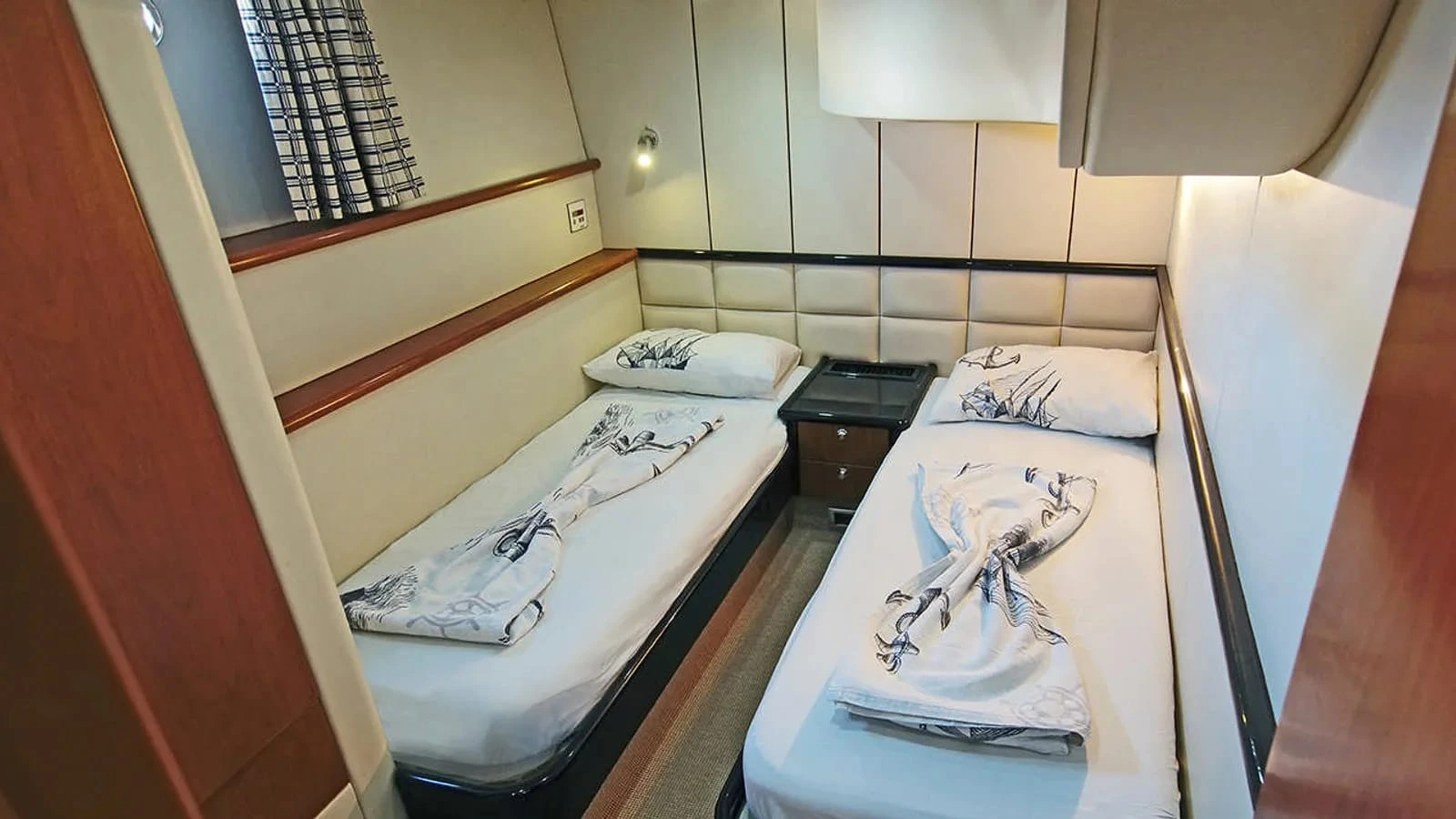 Sunseeker 62 Manhattan aerial view